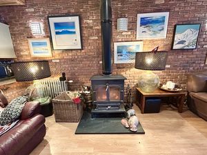 Photo 6- click for photo gallery